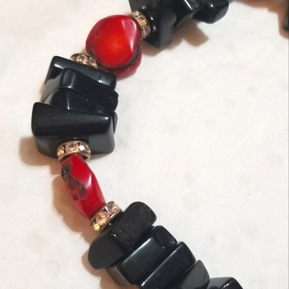 CHUNKY RED Coral Black Onyx Hand crafted Necklace - Picture 4 of 8